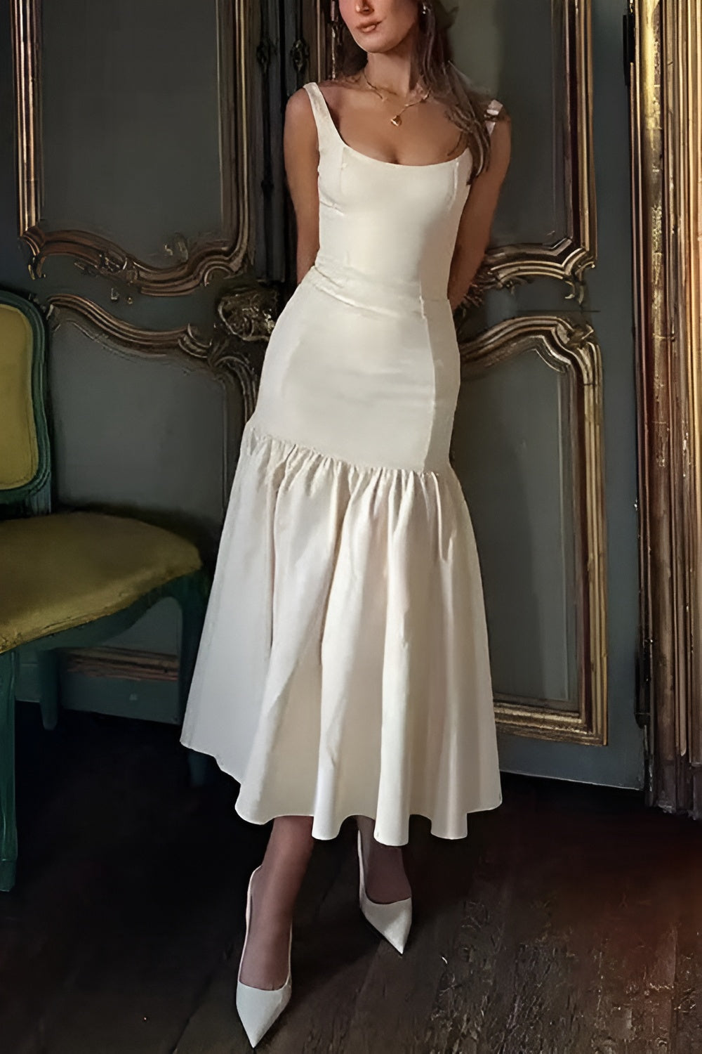 Freja™ | Elegant Figurnära Midiklänning